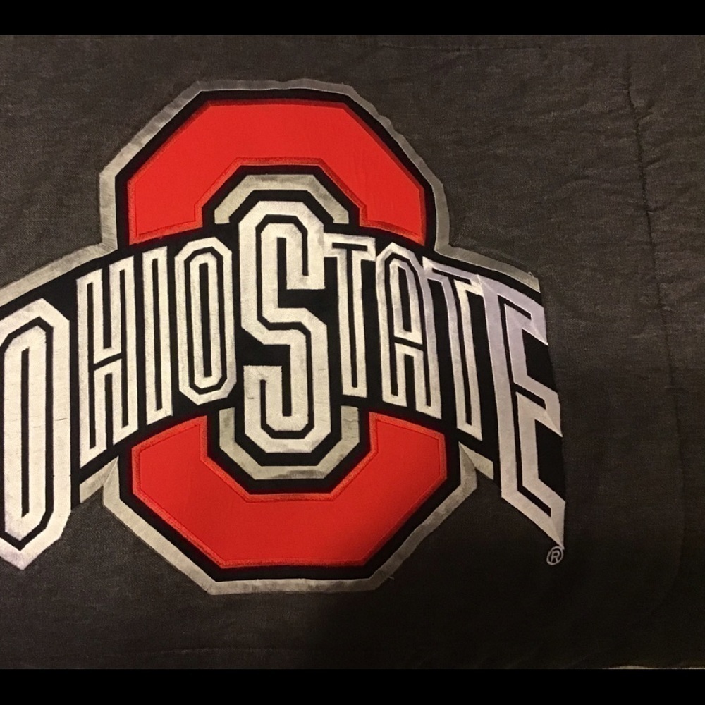 OHIO State embroidered twin comforter with pillow sham - Picture 2 of 4